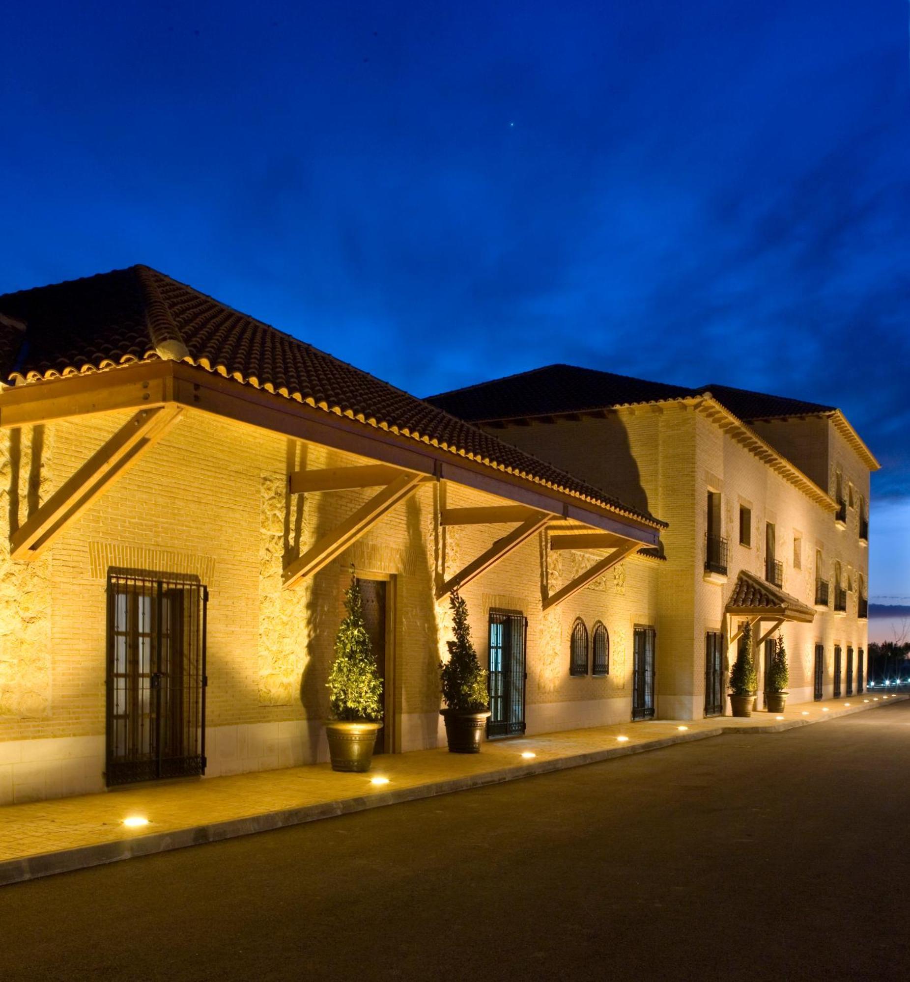 Гостевой дом Bodegas Hacienda Albae Аргамасилья-де-Альба Экстерьер фото